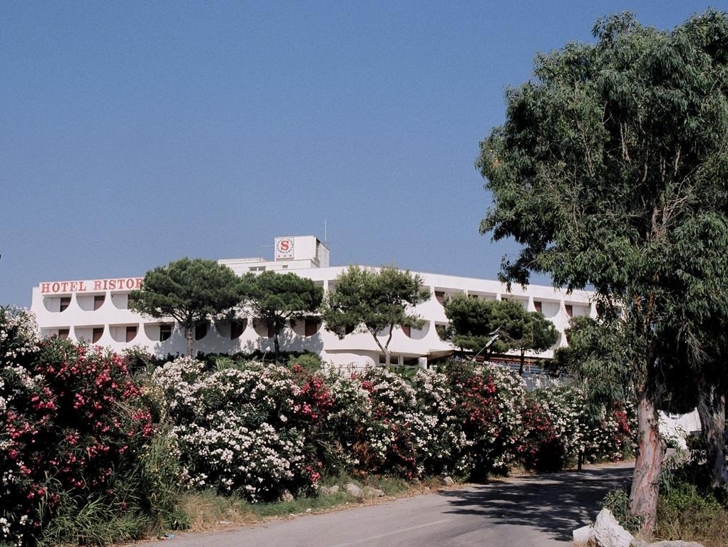Hotel Sinuessa Terme Mondragone Exterior photo
