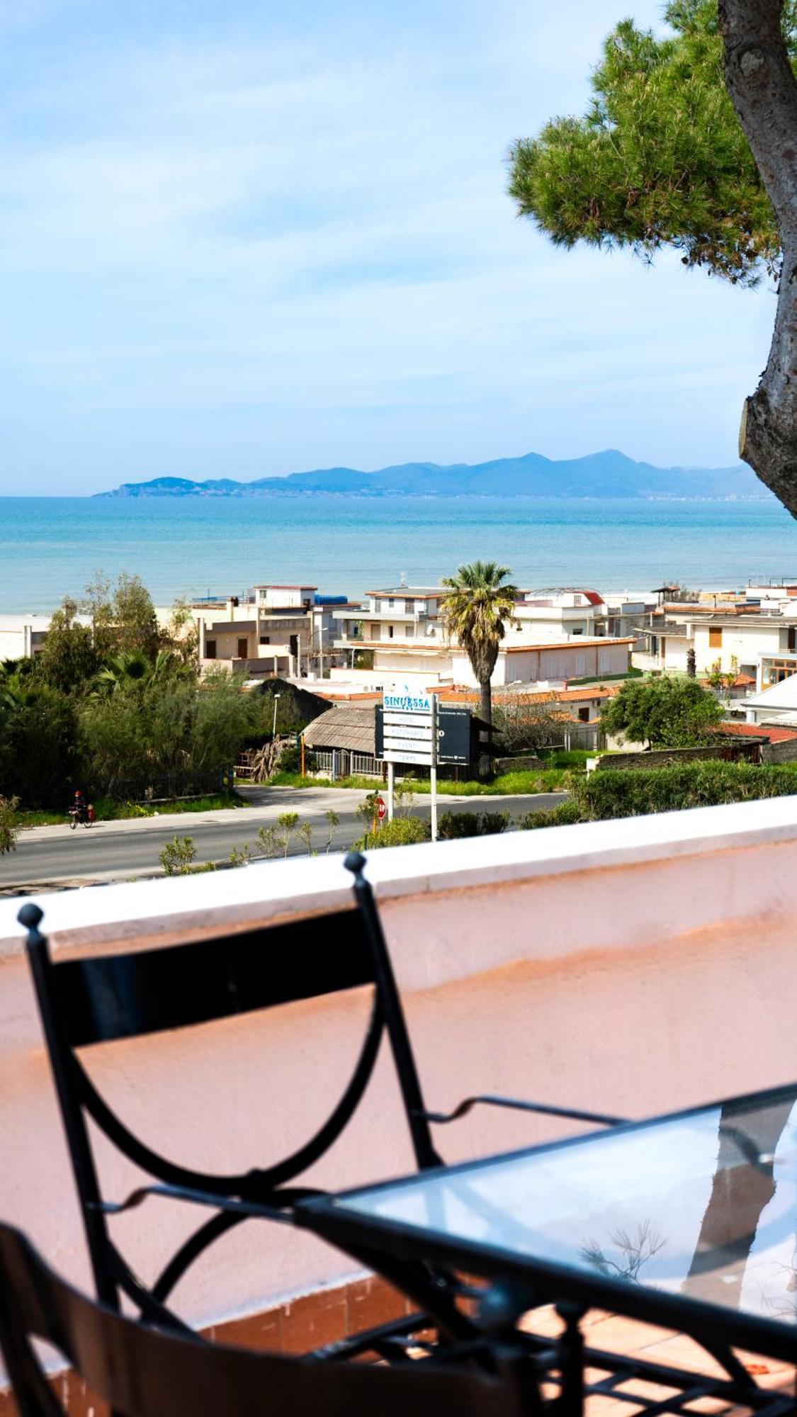 Hotel Sinuessa Terme Mondragone Exterior photo