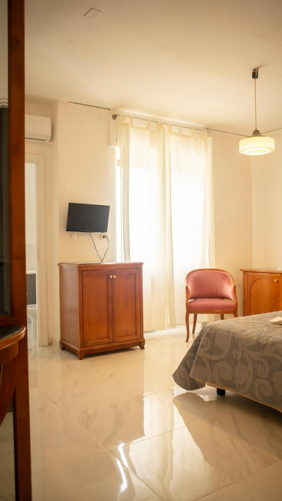 Hotel Sinuessa Terme Mondragone Exterior photo